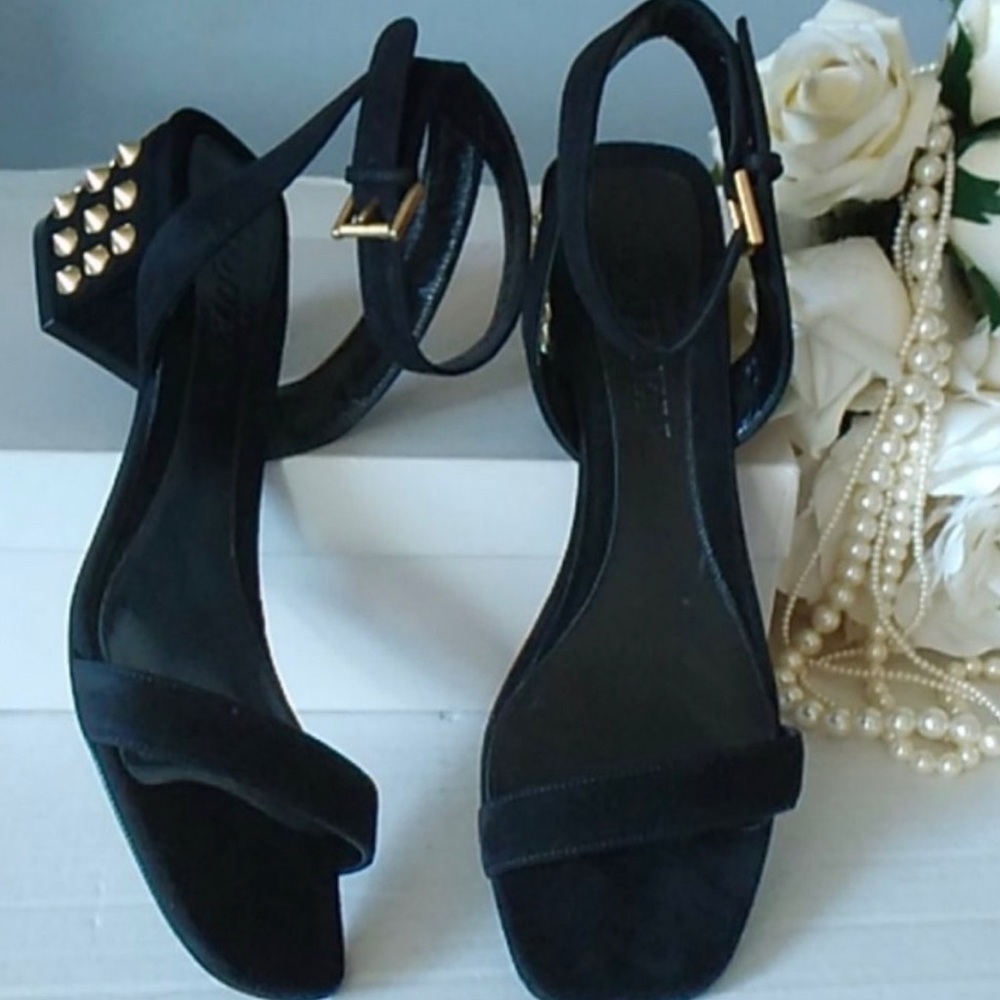 Alexander McQueen Classic Sandals!